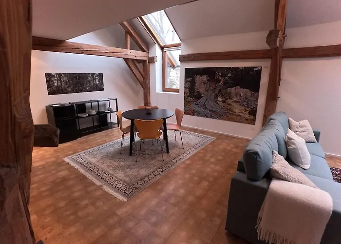 Stylish Sky-loft Pucking