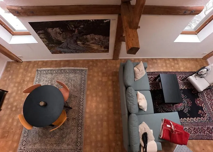 Stylish Sky-loft Pucking